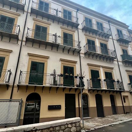 باليرمو Guest House Colonna المظهر الخارجي الصورة